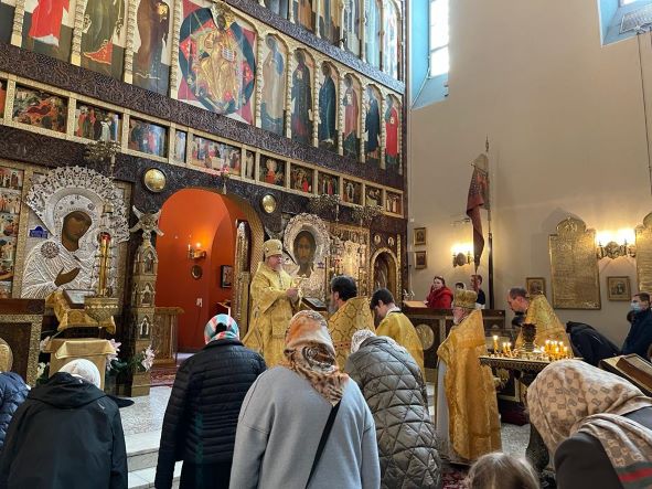 17 октября 2021 г. Архиепископ Тихон совершил литургию в Храме-памятнике.